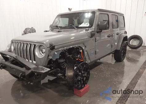 2023 Jeep Wrangler 4Xe Sahara 4X4 из США, поврежденный, VIN 1C4JJXP6XPW703634